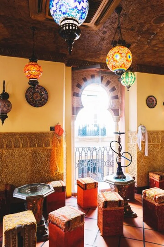 lamps-arab-restaurant_23-2147794382
